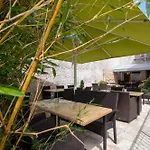 Logis Le Cantarel Hotel 3*