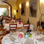 Hotel Logis Le Cantarel