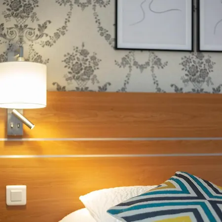 Hotel Logis Le Cantarel Andelot-Blancheville