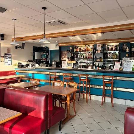 Hotel Logis Le Cantarel