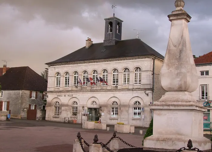 Hotel Logis Le Cantarel