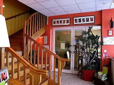 Hotel Logis Le Cantarel 3*